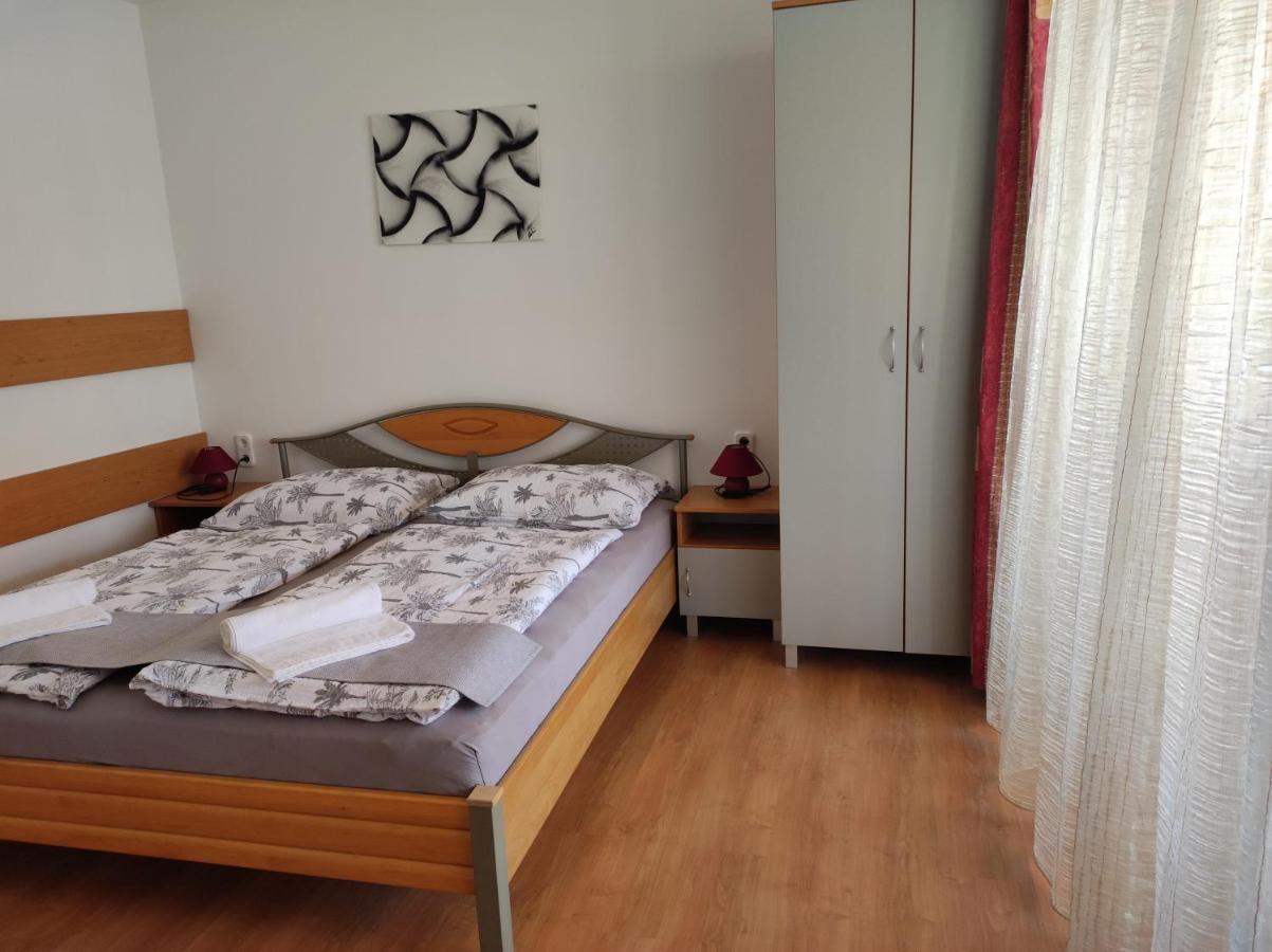 Aranyhal Apartman シャールヴァール エクステリア 写真