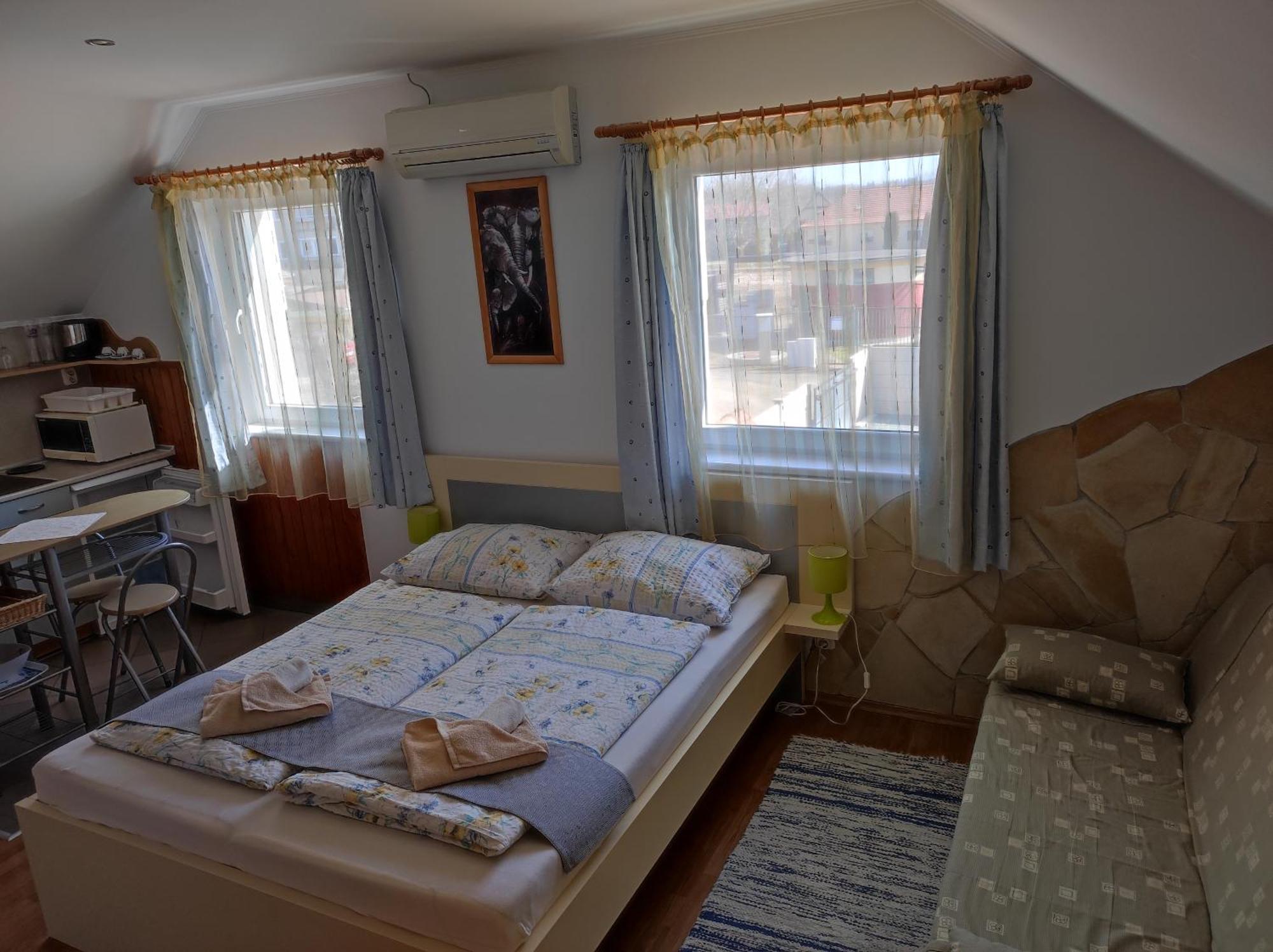 Aranyhal Apartman シャールヴァール エクステリア 写真